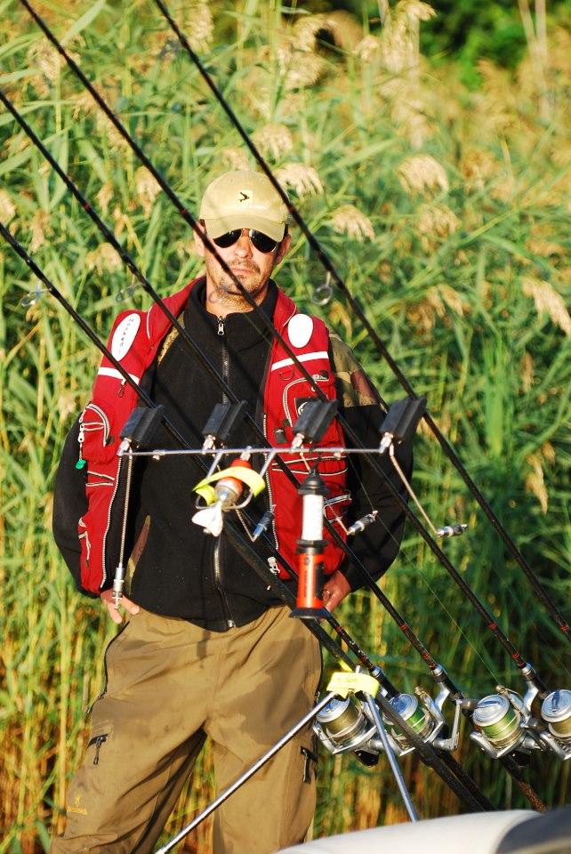 DIVERSE - andrei-vladeanu-carpbook-2.jpg